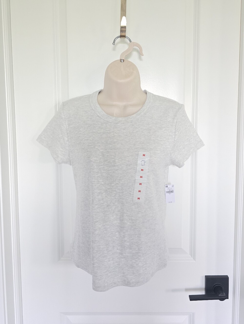 NWT Old Navy Light Gray Short Sleeve Ribbed Crewneck Tee Sz Medium